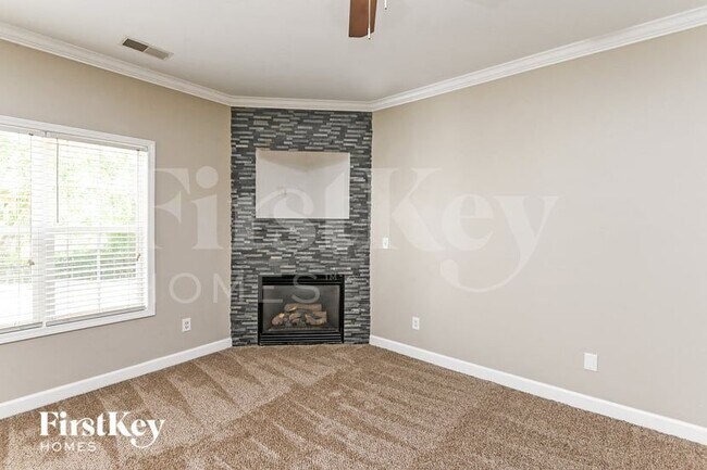 Building Photo - 9424 Pepperidge Ave NW