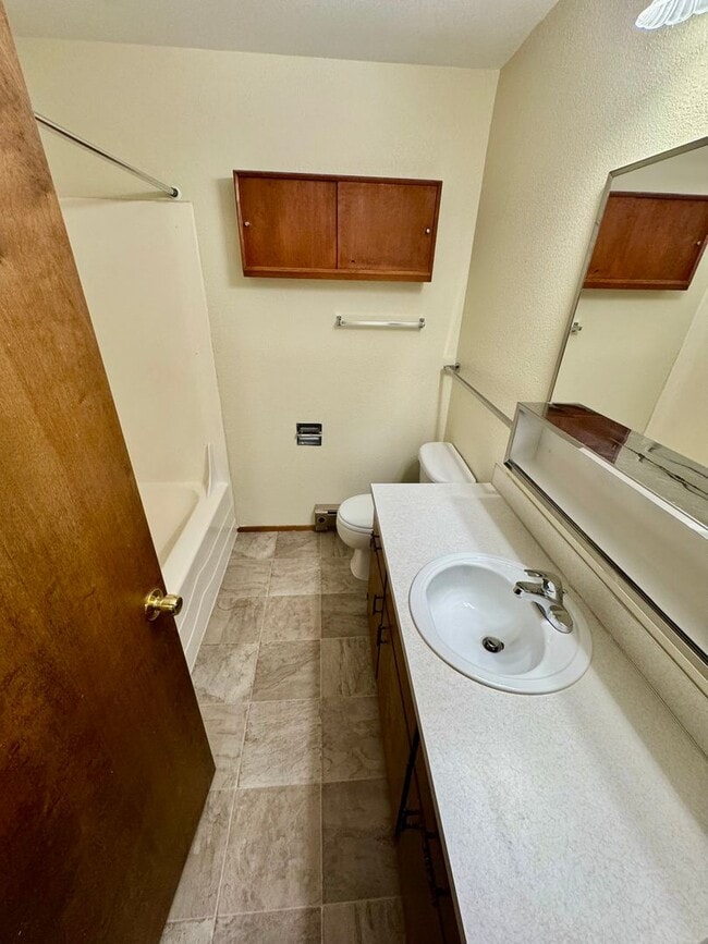 Building Photo - 1127-1129 Applegate Street