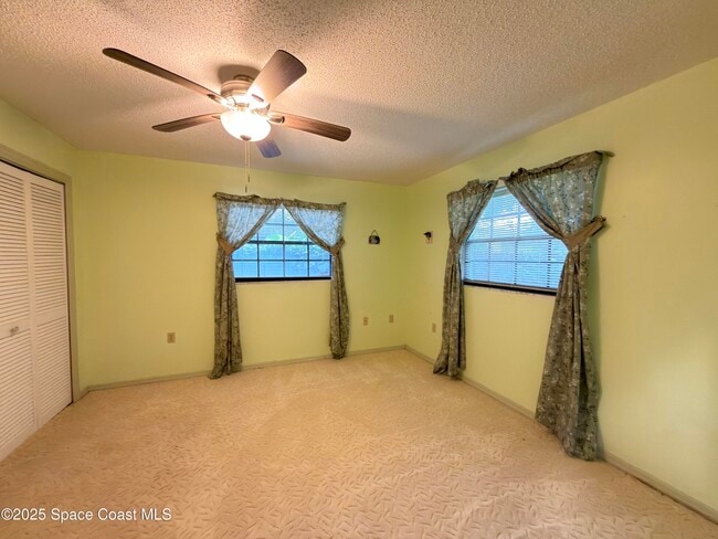 Building Photo - 4120 Ponds Dr