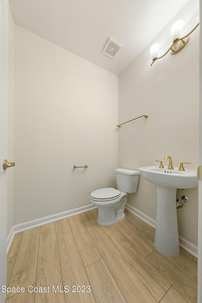 Building Photo - 59 Montecito Dr