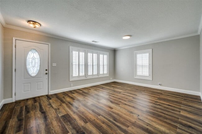 Building Photo - Colorado Street