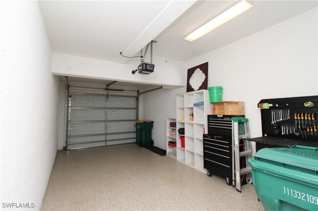 Building Photo - 6657 Alden Woods Cir