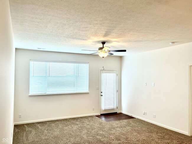 Building Photo - 6250 Shale Crescent Dr