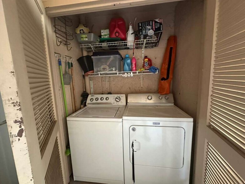 Building Photo - 13701 SW 66th St