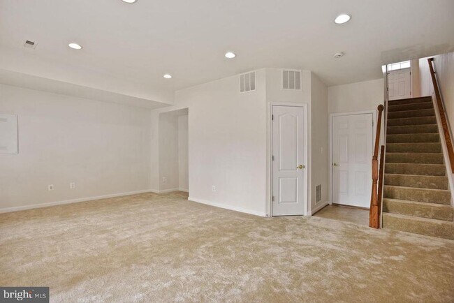 Building Photo - 22052 Dilworth Square
