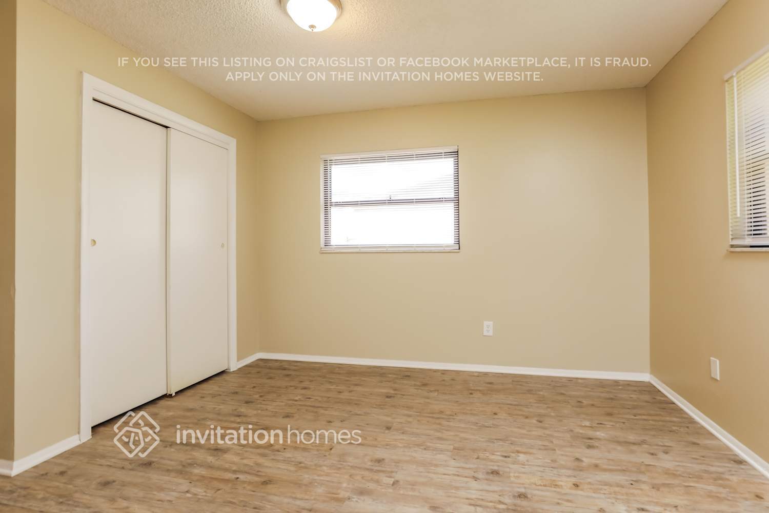 Building Photo - 10948 Tangora St
