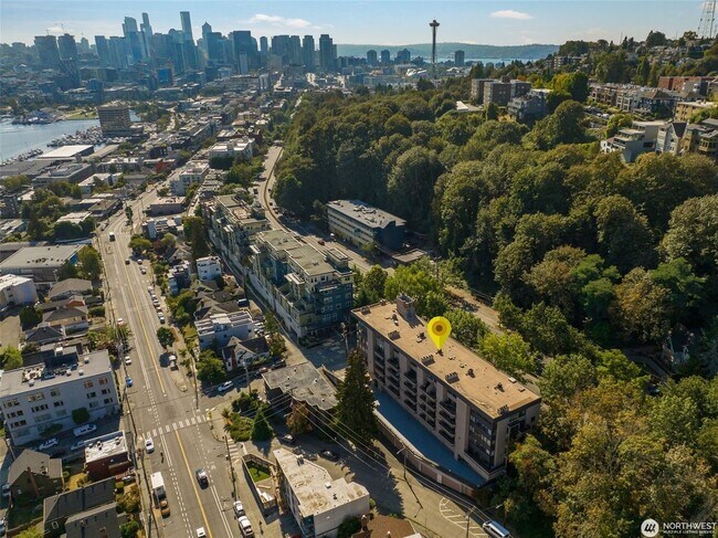 Building Photo - 2Bd/2Ba Seattle Condo