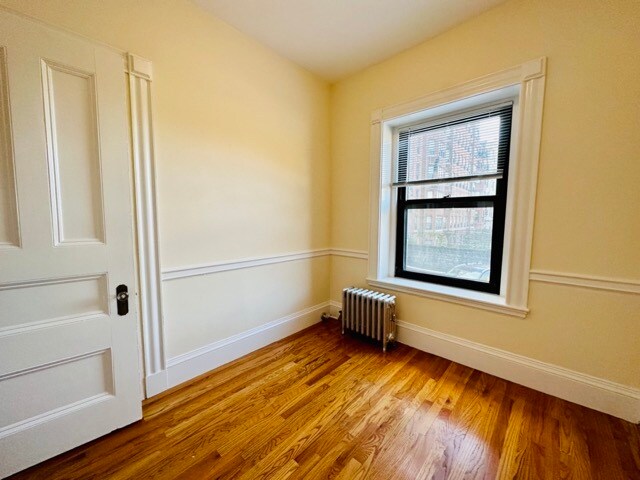 Building Photo - 504 Beacon St