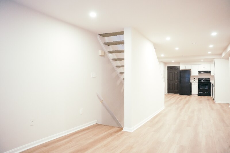 Building Photo - 916 W Lombard St