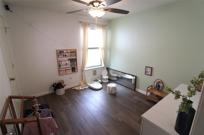 Building Photo - 5521 War Admiral Dr