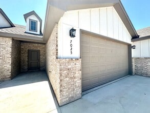 Building Photo - New Build 3Bed/2Bath Available in Frenship...