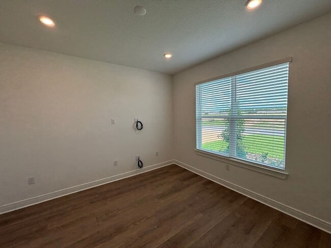 Building Photo - 6360 SW 82nd Terrace