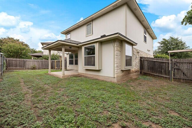 Building Photo - 4108 Whitecrest Cove