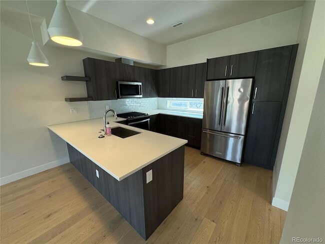 Building Photo - 3050 Wilson Ct