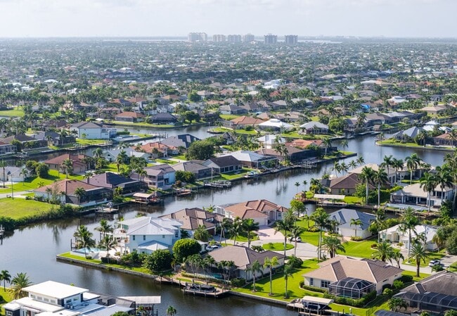 Building Photo - Seabird Villa