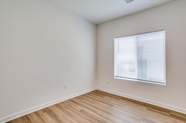 Building Photo - Area151-Aria Plan