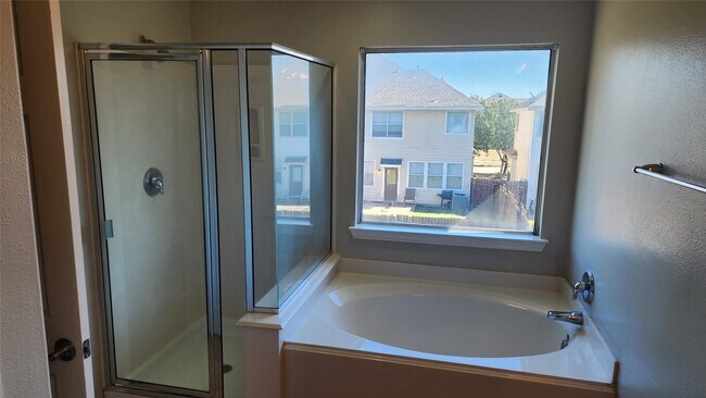 Building Photo - 11428 Hackmatack Way