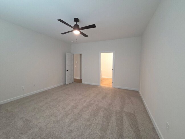 Building Photo - 104 Hudson Vlg Dr
