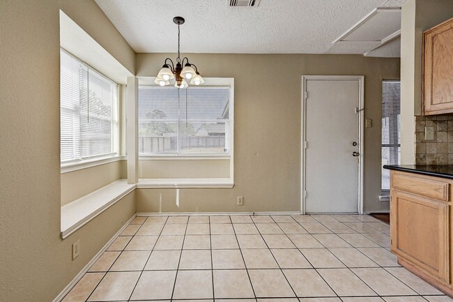 Building Photo - 19803 Lions Gate Ct