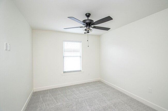 Building Photo - New Construction 4 bed 2 1/2 Bath, 2,310 s...
