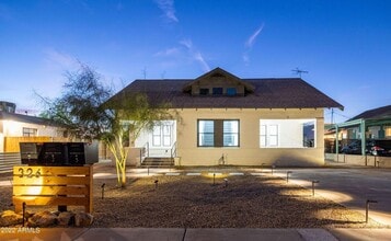 Building Photo - 326 N 17th Dr