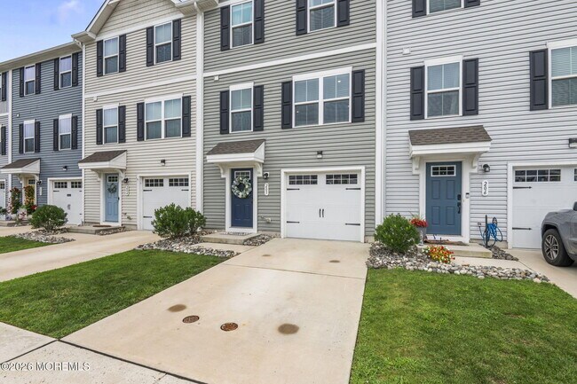 Building Photo - 205 Cyprus Ct