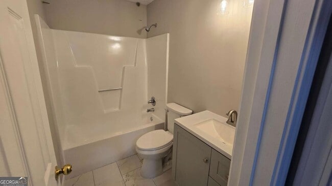 Building Photo - 3025 Mangum Dr