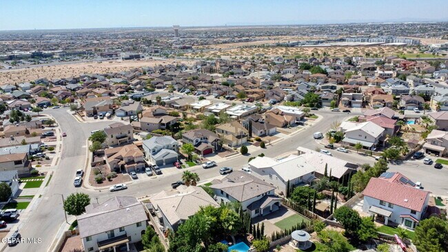 Building Photo - 3121 Tierra Paola Ln