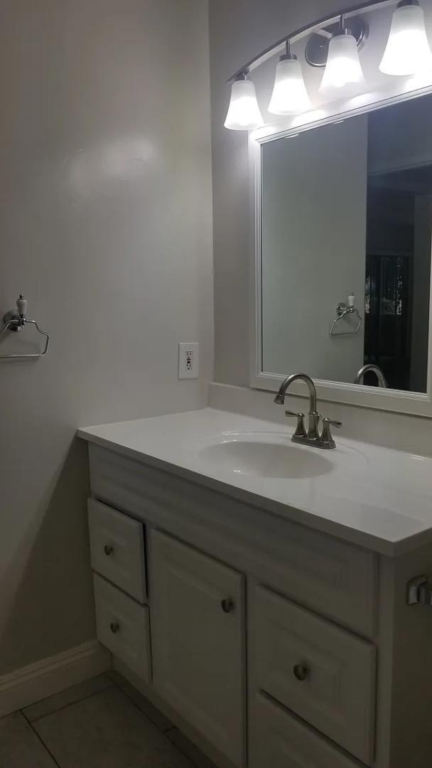 Building Photo - 6225 Canterbury Dr