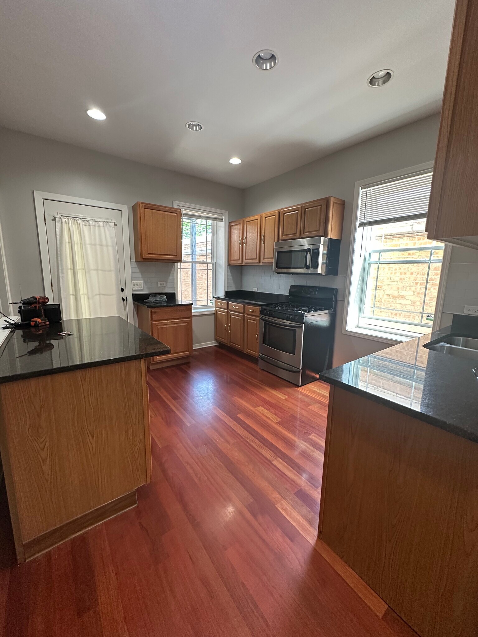 Kitchen - 2216 W Belmont Ave