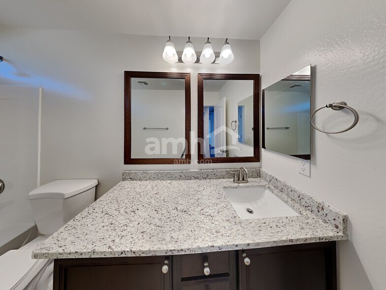 Building Photo - 3806 S 186th Dr