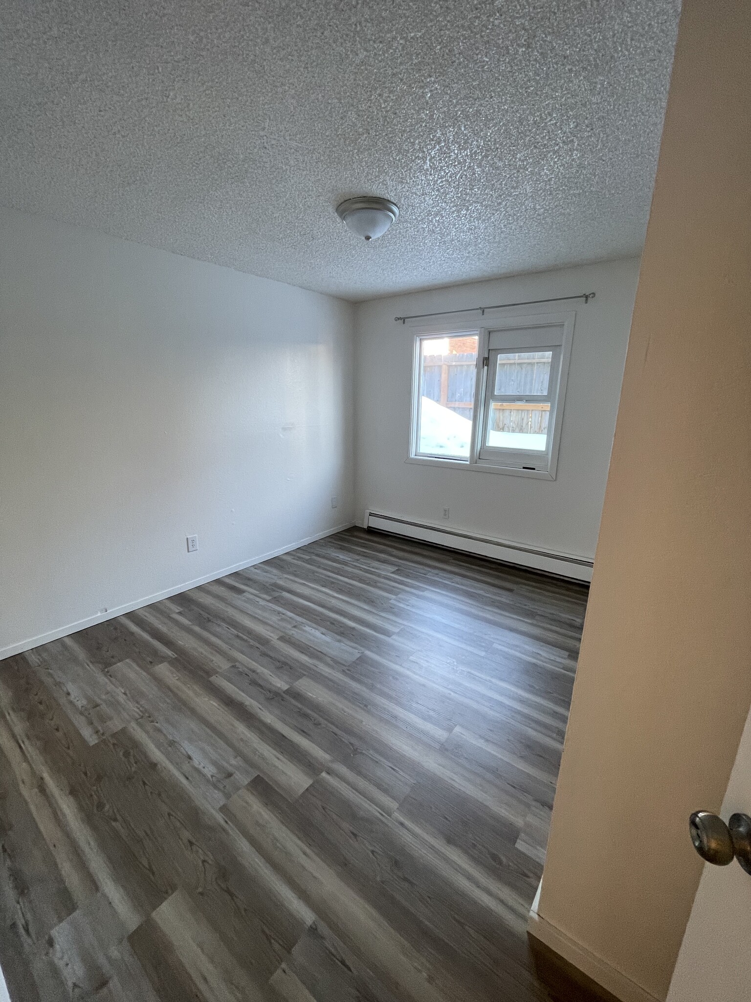 Building Photo - 8531 Golden St