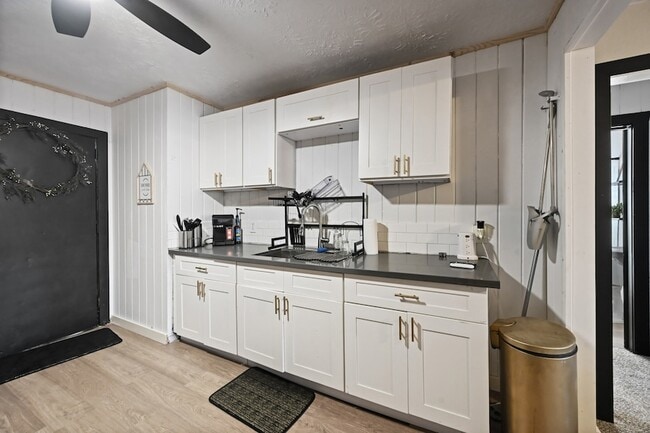 Building Photo - 3705 Bremond St