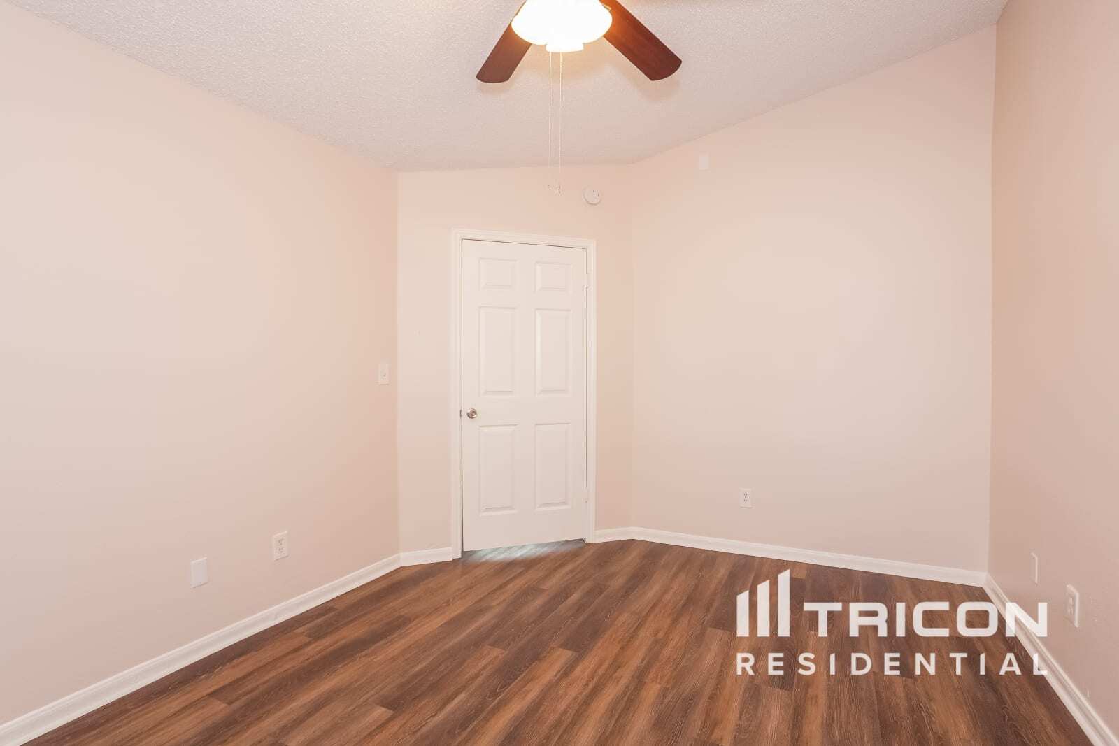 Building Photo - 3103 Kelling St