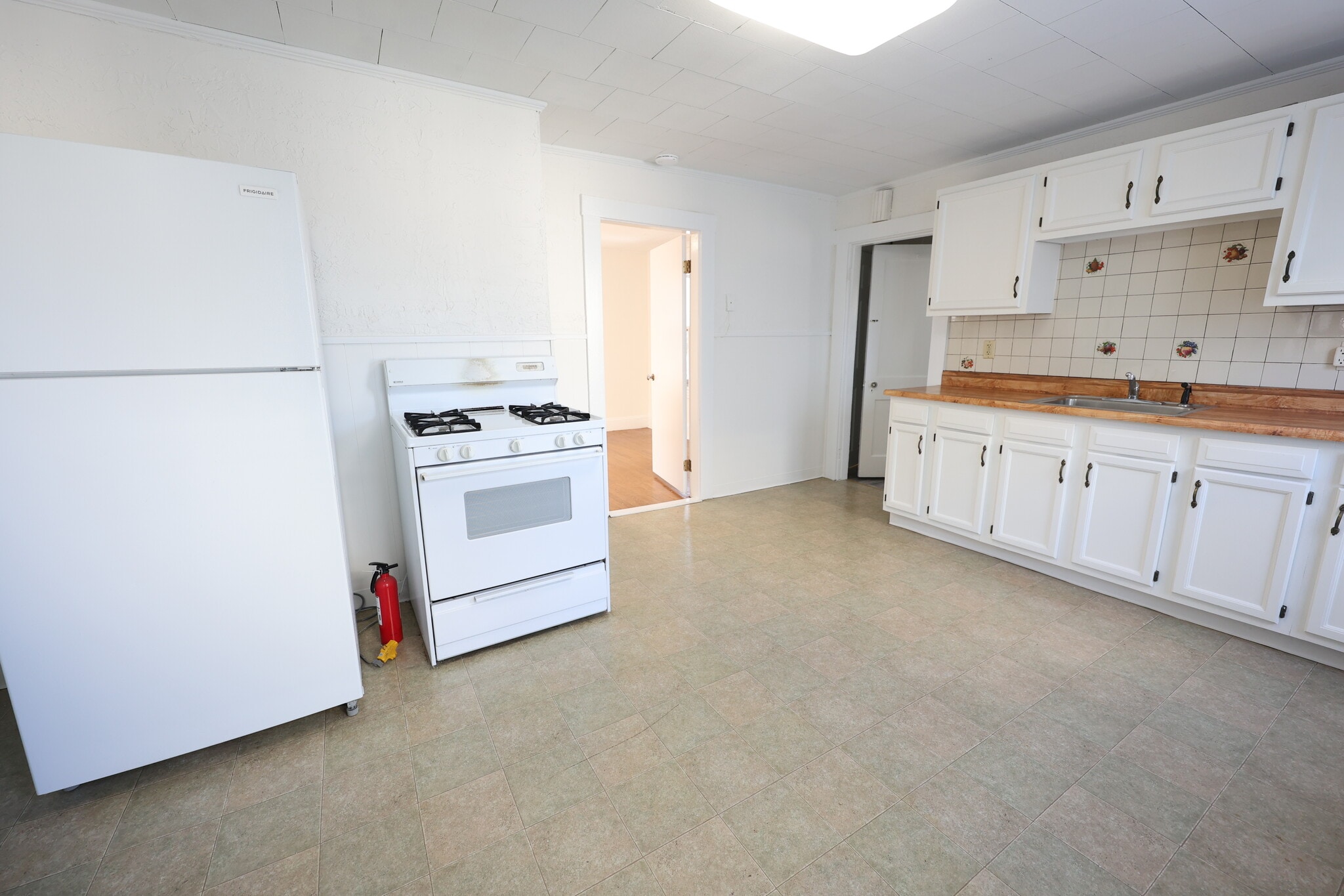 Building Photo - 31 June St