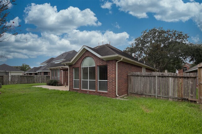 Building Photo - 2407 Hanston Ct