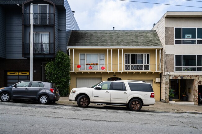 Building Photo - 1737 9th Ave