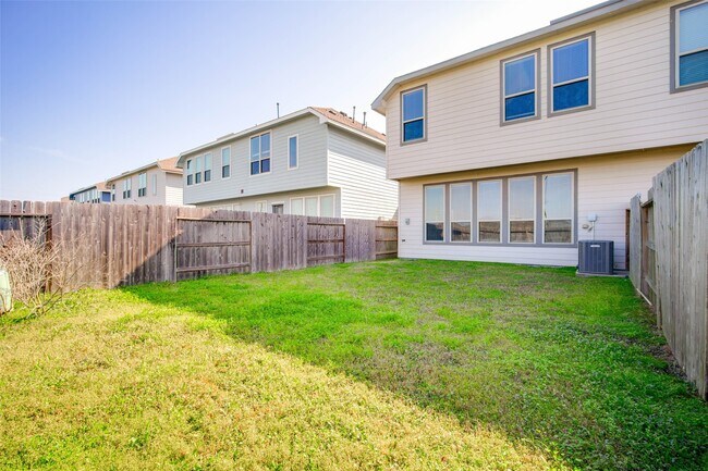 Building Photo - 22746 Sutherland Bend Ln