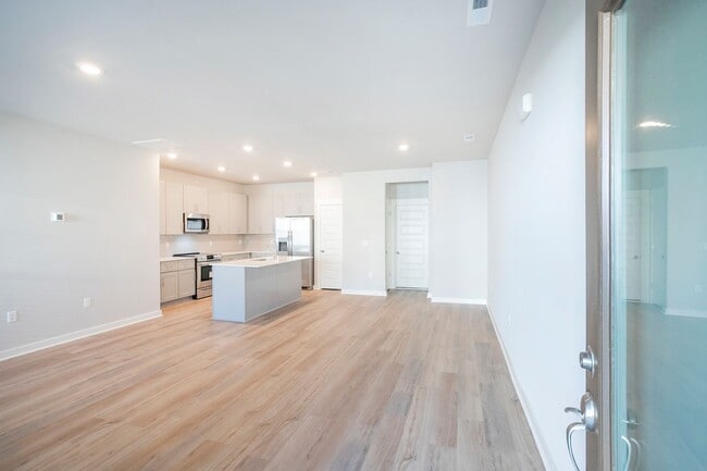 Building Photo - 4509 Sardius Dr