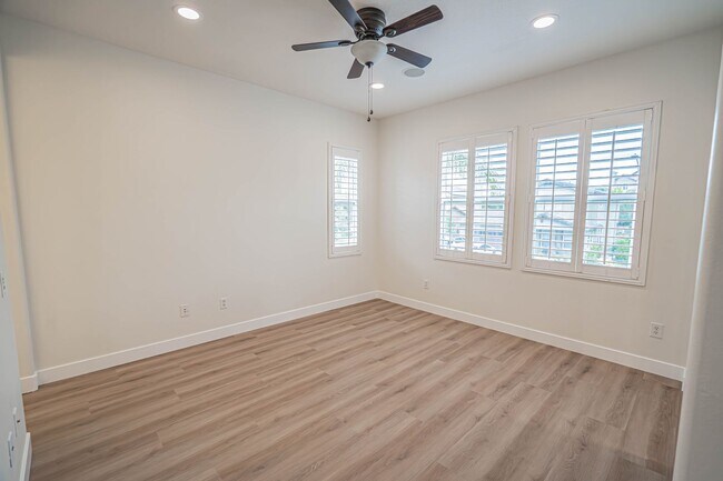 Building Photo - Spacious 4-Bedroom Pool Home in Saugus with Stunning Views & Community Amenities!