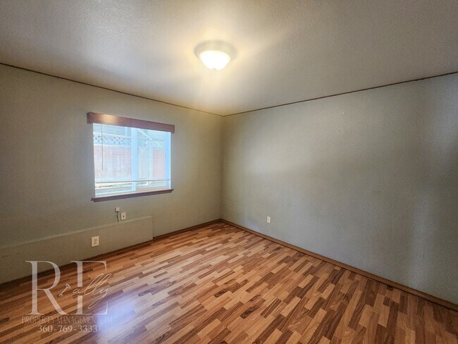 Building Photo - MILITARY DISCOUNT - $75/MO OFF!!