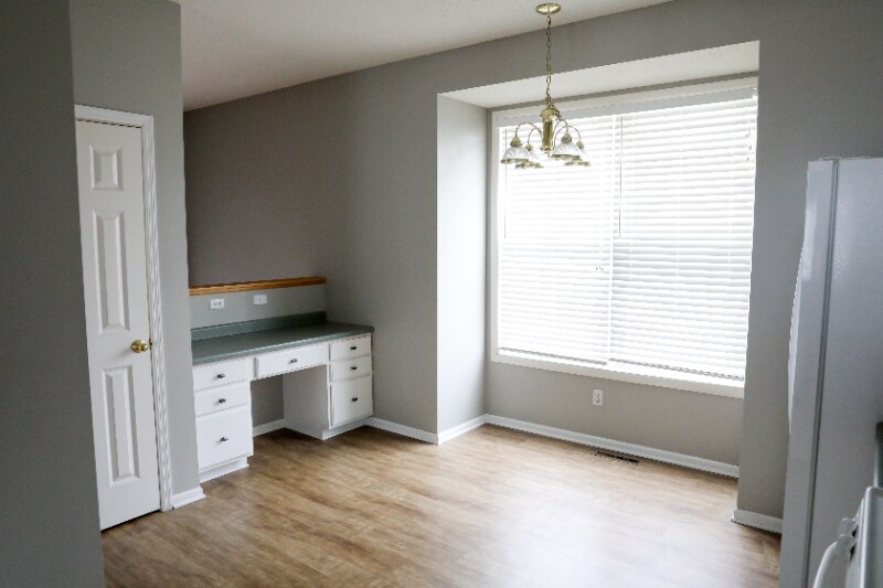 Building Photo - 8017 Stratford Cir S