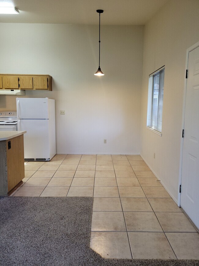 Lassen View Apartments 595 E Lassen Ave Chico CA 95973 Apartment Finder