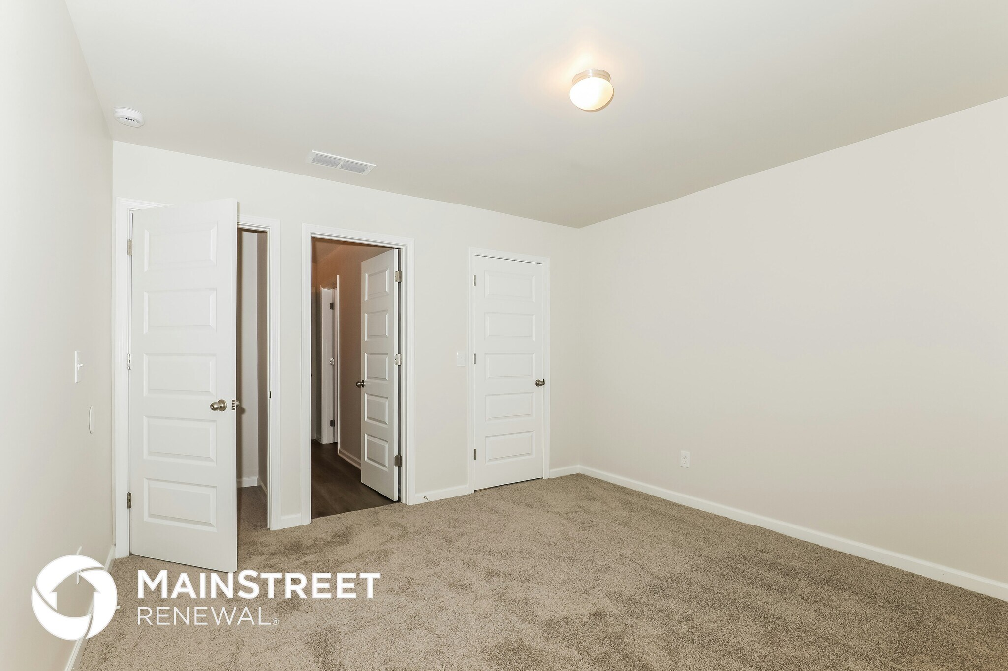 Building Photo - 573 Emporia Loop