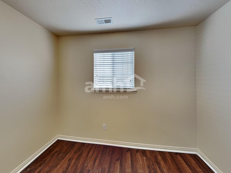 Building Photo - 4029 Dillon's Dr