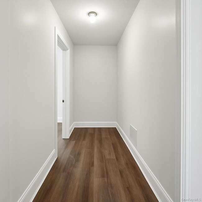 Building Photo - 103 South Ave