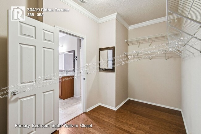 Building Photo - 30419 Gidran Terrace