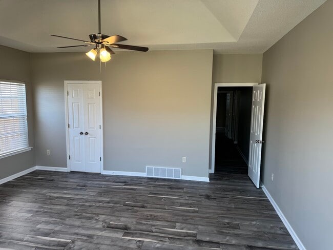 Building Photo - 5417 Eagle Bead Cove