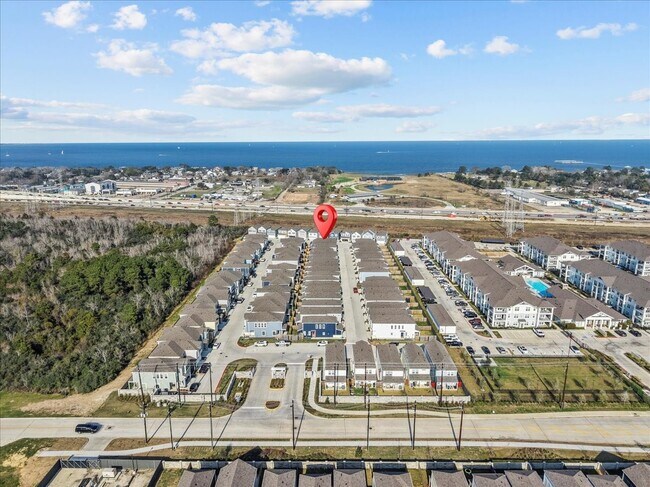 Building Photo - 535 Avisa Dr