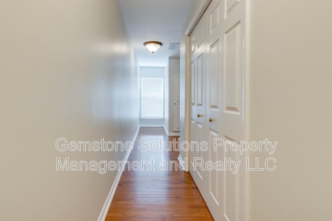 Building Photo - 756 Rolling Fork Dr